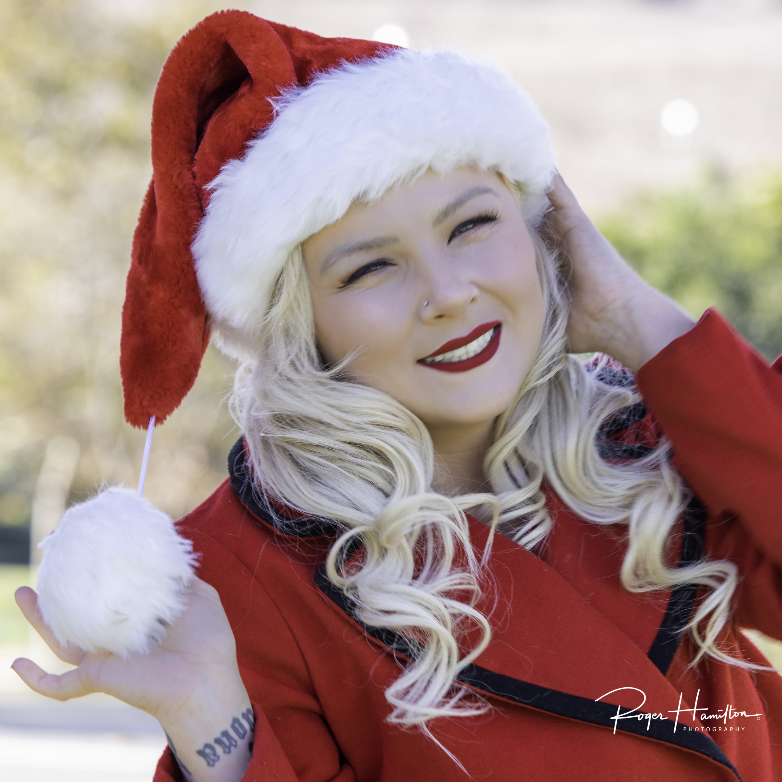 tiera posing for a holiday shoot in pin-up style